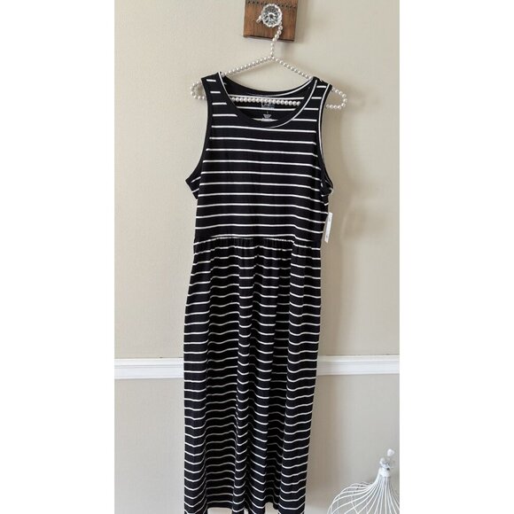 NWT Croft & Barrow Size L Maxi Dress Black White Stripe Sleeveless Pockets - Picture 1 of 5